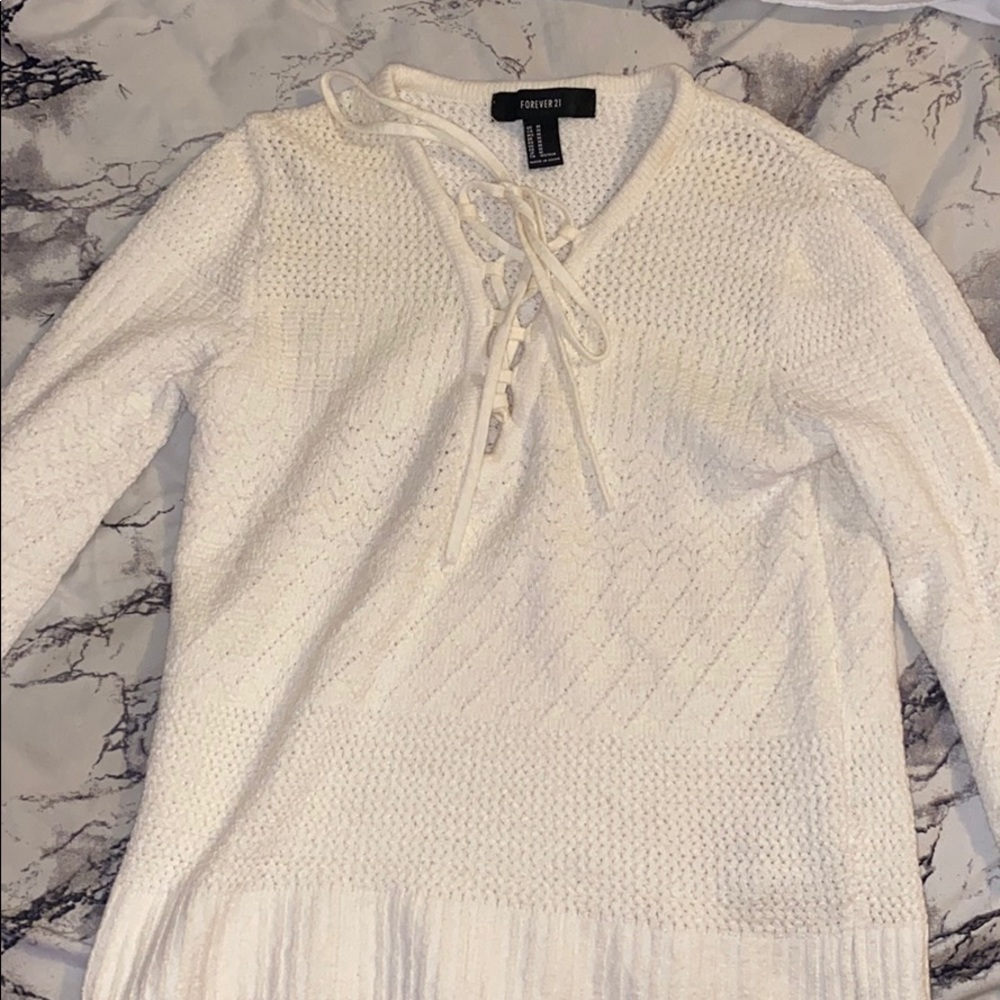 White knitted sweater